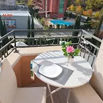 Апартаменти Afrodita , 4 Floor, Pool View Сонячний Берег
