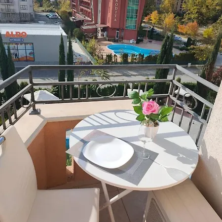 Apartment Afrodita , 4 Floor, Pool View Sunny Beach